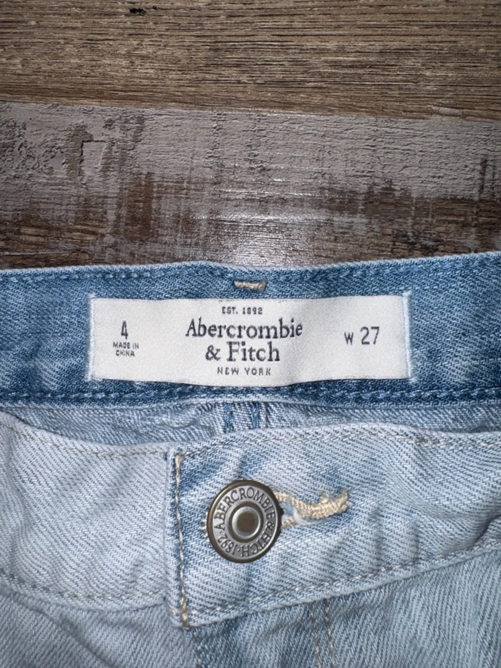 Abercrombie & Fitch Distressed Denim Shorts W27 Size 4 Y2K Low Rise Frayed - Picture 5 of 7